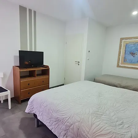 Renove En Bordure De Foret Avec Balcon Privatif - Mont-saint-martin - Fr-1-584-377