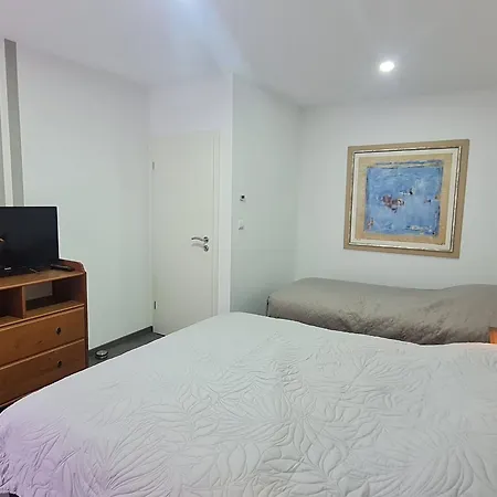 Appartamento Renove En Bordure De Foret Avec Balcon Privatif - Mont-saint-martin - Fr-1-584-377