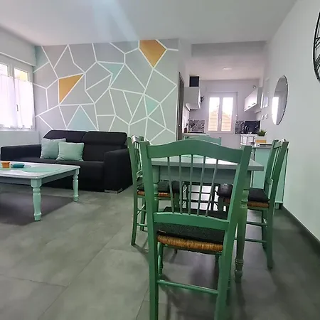 Appartamento Renove En Bordure De Foret Avec Balcon Privatif - Mont-saint-martin - Fr-1-584-377